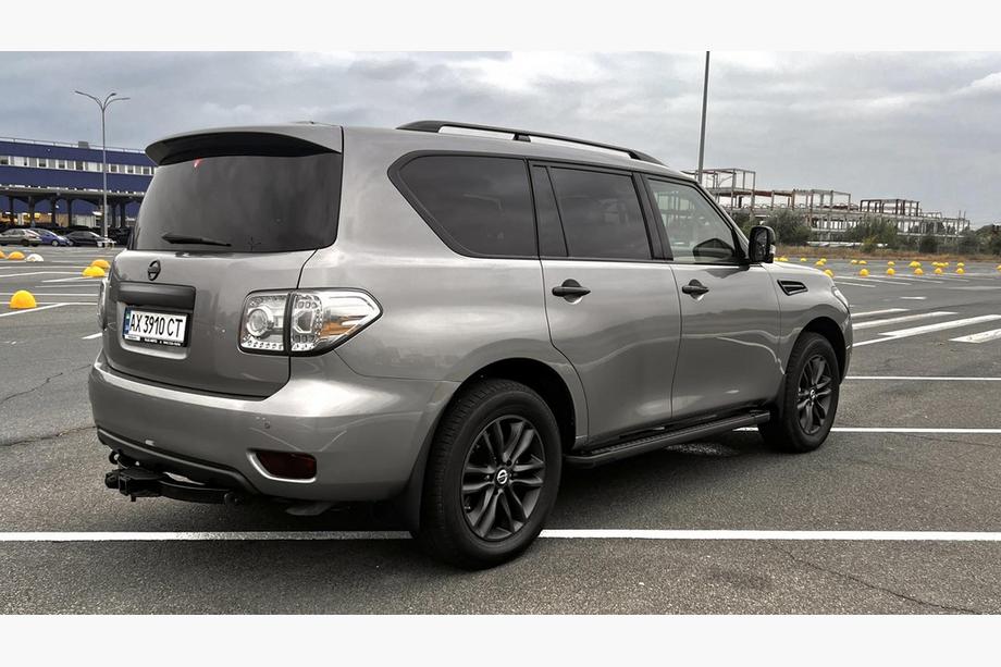 Nissan Armada 2016–2024 Side steps New Vision Grey (2 stuks, aluminium) Foto 5