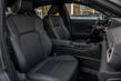 Review van de crossover-sedan Toyota Crown foto 6