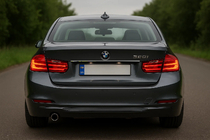 BMW 3 Serie F30/F31 2012–2019 RVS sierstrip boven kentekenplaat foto 1