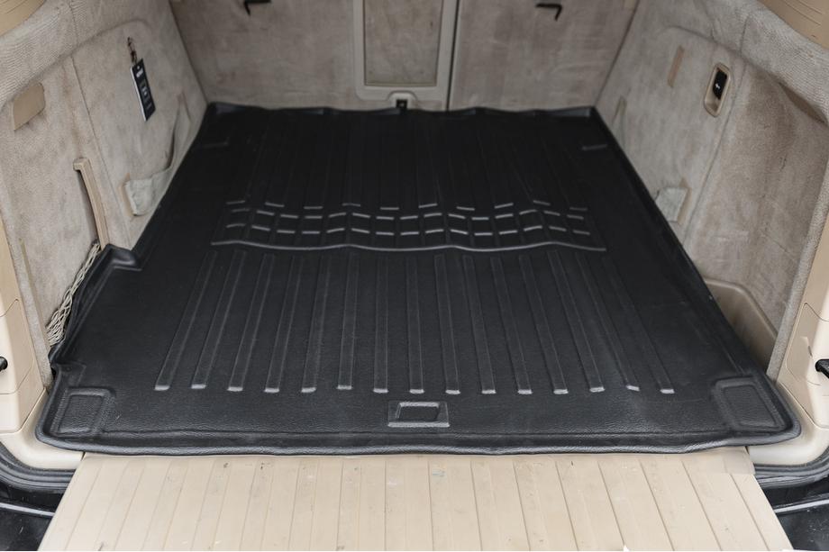 BMW X5 E70 2007–2013 Kofferbakmat Stingray 3D Image