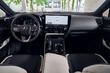 Review van de tweede generatie Lexus NX-crossover foto 5