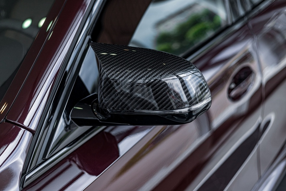 Carbon spiegelkappen voor auto’s: voordelen en kenmerken