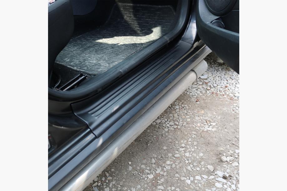Renault Sandero 2013–2022 EuroCap dorpellijsten (4 stuks, ABS) Foto 2
