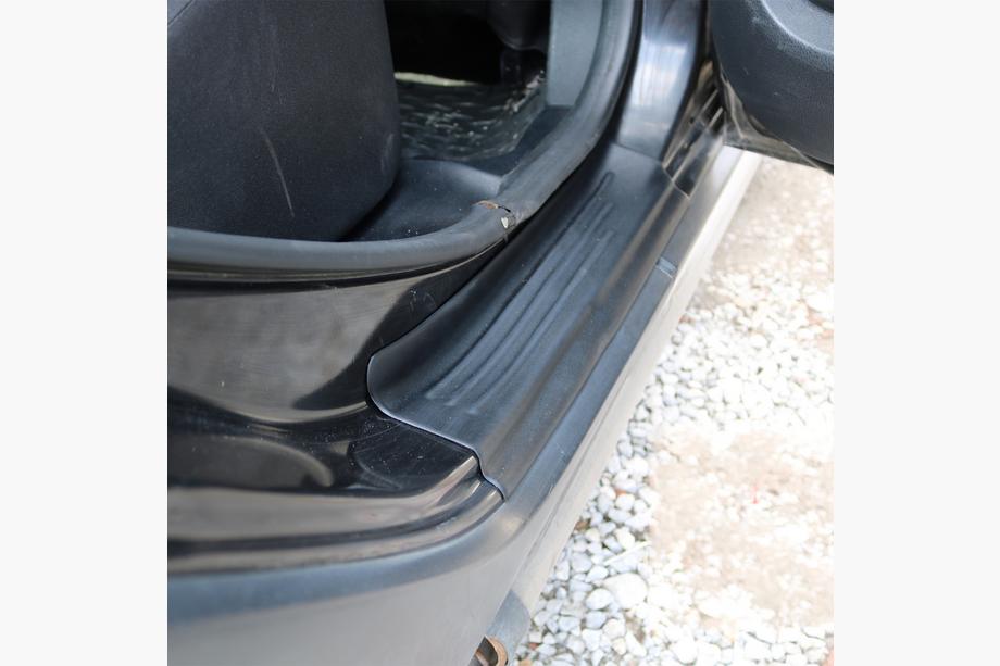 Renault Sandero 2013–2022 EuroCap dorpellijsten (4 stuks, ABS) Foto 3