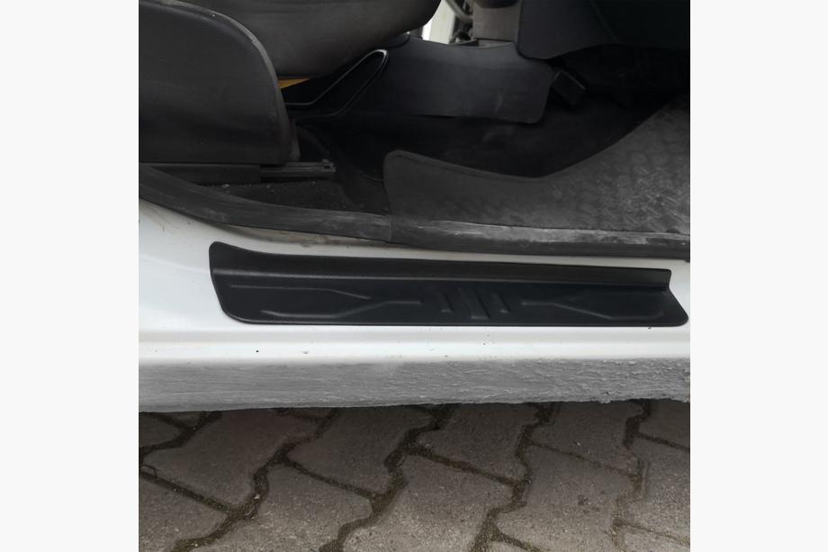 Dacia Lodgy 2012–2022 EuroCap dorpellijsten (4 stuks, ABS) Foto 1