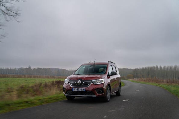 Review van de elektrische minivan Renault Kangoo E-Tech