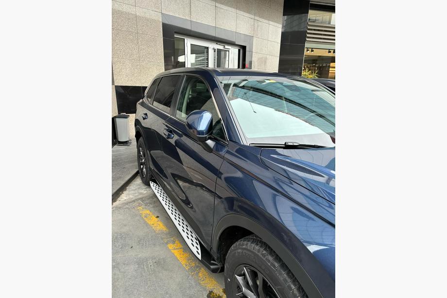 Honda CRV 2022– Shining side steps (2 st., aluminium) Foto 2