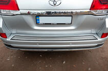 Toyota Land Cruiser 200 2007–2021 OEM strip boven kenteken (2016+) foto 5