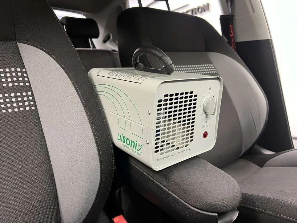Ozonbehandeling van het auto-interieur: waarom is het nodig?