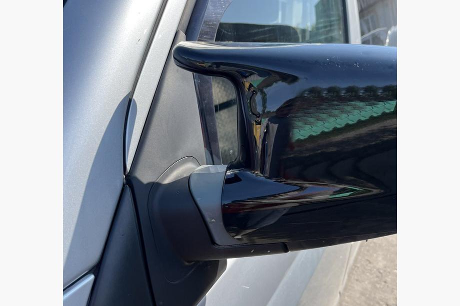 Volkswagen T5 Caravelle 2004–2010 Spiegelkappen RLine-Look (2 stuks) Foto 4