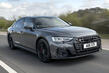 Vernieuwde sportieve sedan Audi S8 foto 2