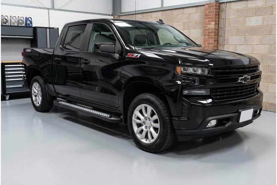 Chevrolet Silverado 2019– Side steps New Vision Black (2 stuks, aluminium) Image