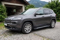 Jeep Cherokee KL 2013– Zijtreden Vision New Black (2 stuks, aluminium) foto 1