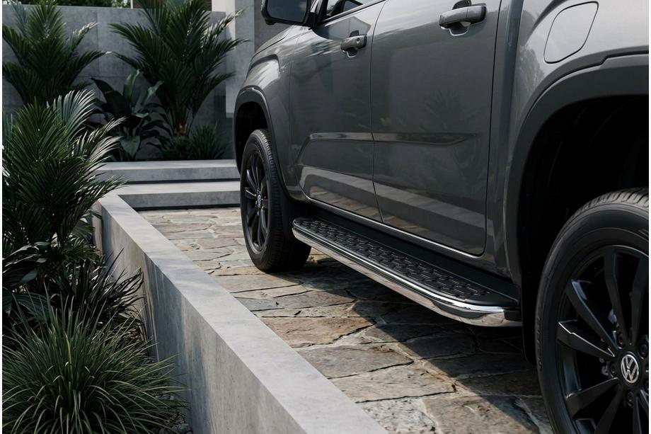 Volkswagen Amarok 2022– BlackLine side steps (2 stuks, aluminium) Image