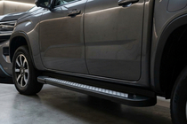 Volkswagen Amarok 2022– Zijtreden Vision New Black (2 stuks, aluminium) foto 1