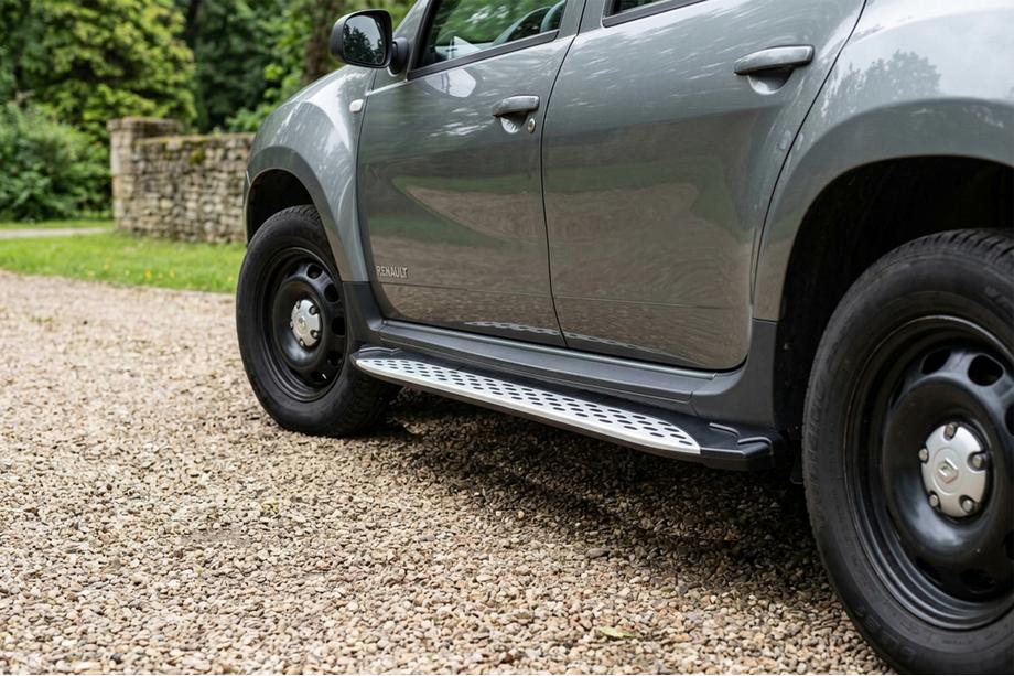 Dacia Duster 2008–2018 Side steps Shining V1 (2 st., aluminium) Image