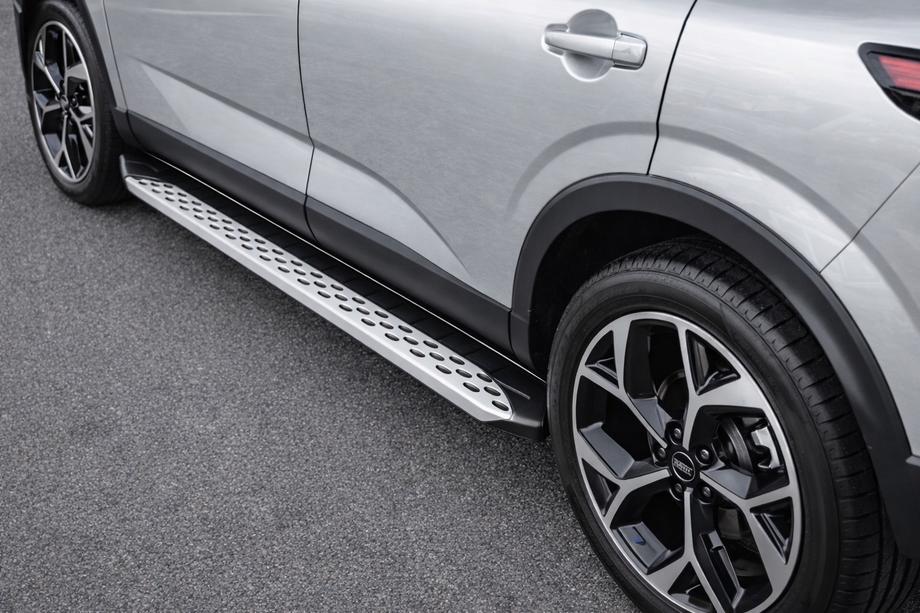 Nissan Qashqai 2021– Side steps Shining V1 (2 st., aluminium) Image