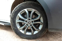 Mercedes-Benz Naafdoppen voor velgen 71/75 mm zonder ring (4 stuks, zwart V3) foto 2