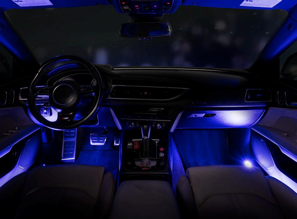Zo kies je de lichtkleur voor het auto-interieur