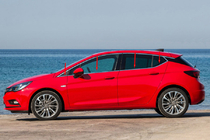 Opel Astra K 2016–2021 Raamstrips (HB) (8 stuks, RVS) foto 1