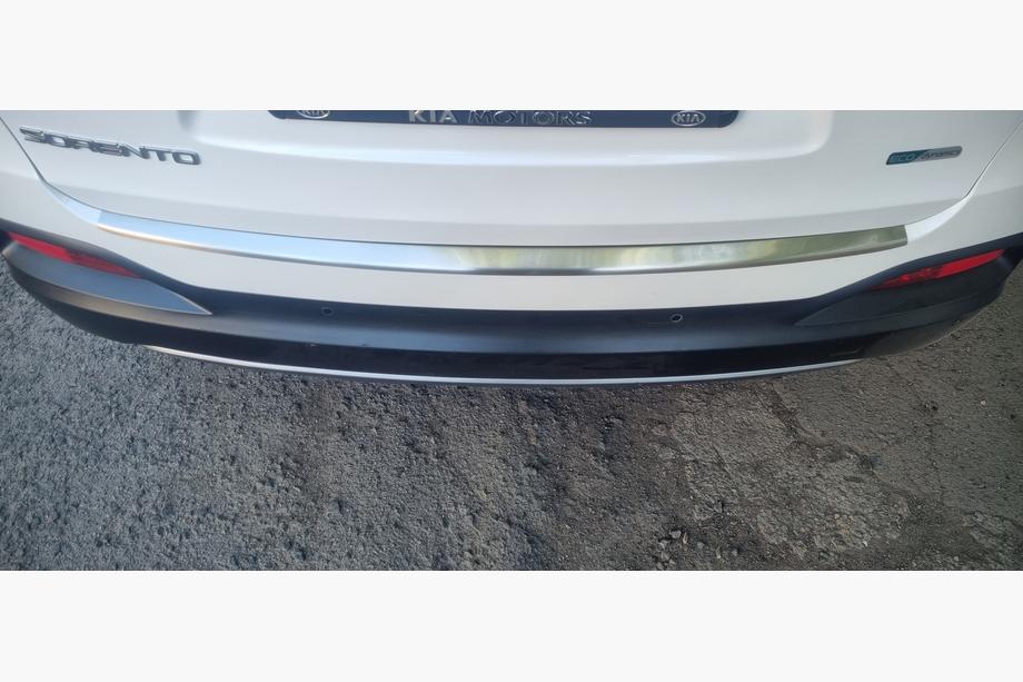 Kia Sorento III UM 2014–2020 Carmos RVS achterbumperbeschermer Image
