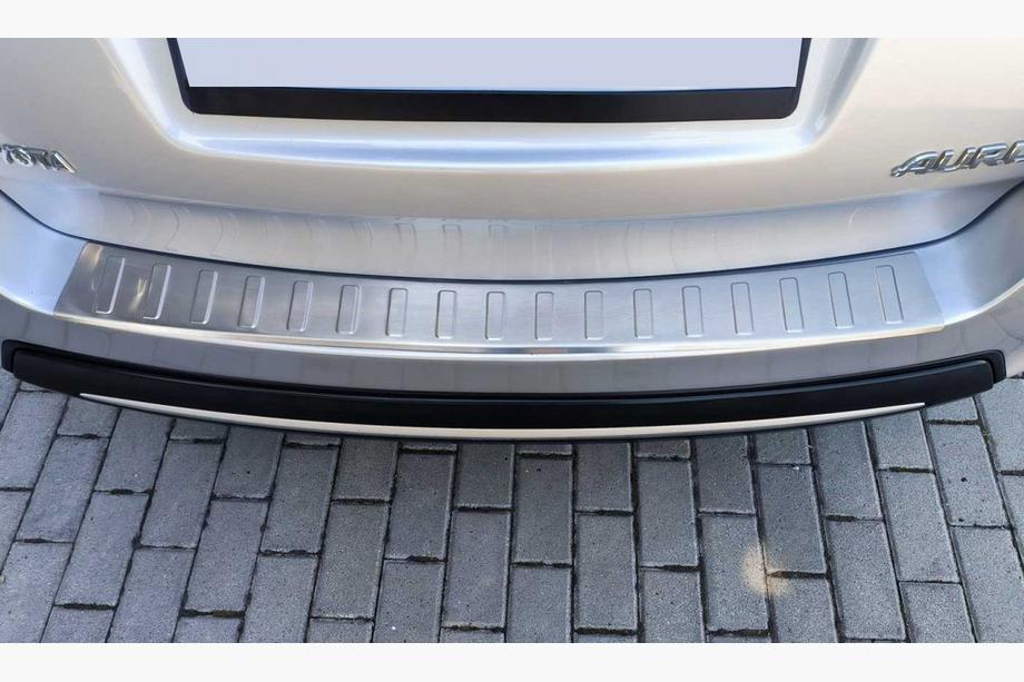Toyota Auris 2012–2018 RVS achterbumperbeschermer Carmos (SW) Foto 7