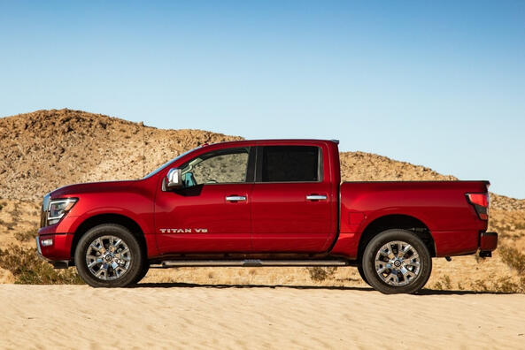 Nissan Titan van de tweede generatie: review van de pick-up Foto 3