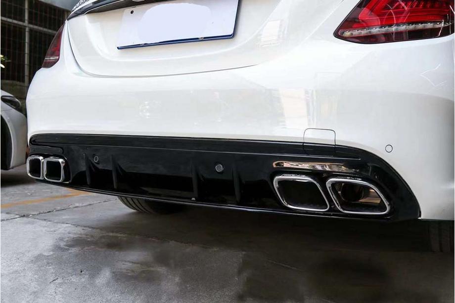 Mercedes C-klasse W205 2014–2021 Bodykit met diffuser (AMG C63-designs 2018-2021) Foto 9