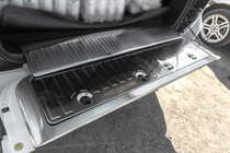 Toyota Land Cruiser 200 2007–2021 Set bagageruimte-inserts (RVS) foto 3