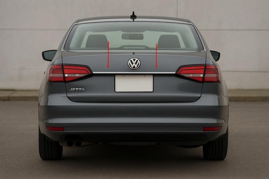 Volkswagen Jetta 2011–2018 Sierlijst boven kentekenplaat (Carmos, RVS) Image