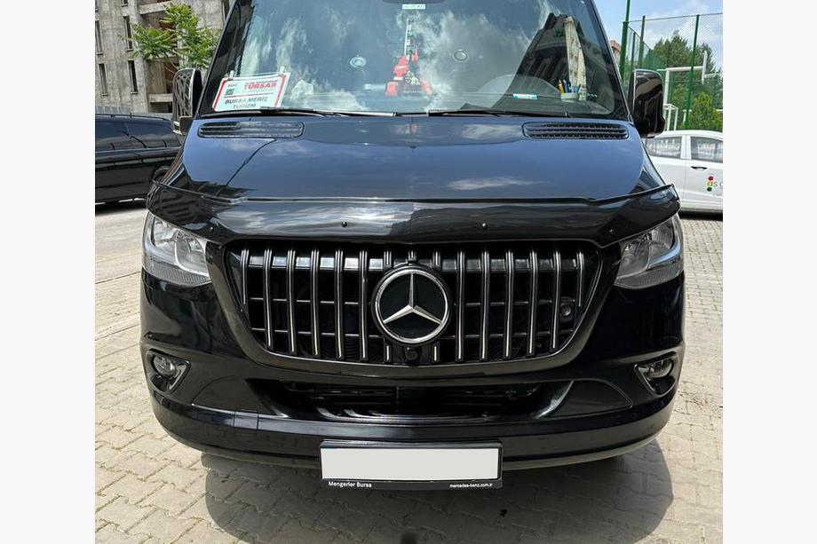 Mercedes Sprinter W907/W910 2018– Voorgrille Chrome Eco (budget sierlijst) Foto 1