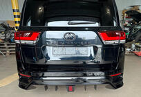 Toyota Land Cruiser 300 2021– WALD bodykit (voor Prestige) foto 6