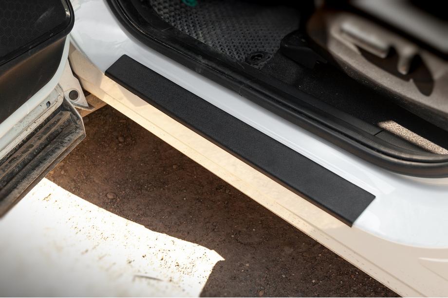 Honda eNP1 2022– ABS instaplijsten DDU (4 stuks, kunststof) Foto 2