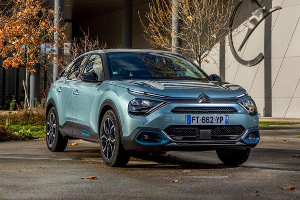 Review van de elektrische crossover-hatchback Citroen e-C4
