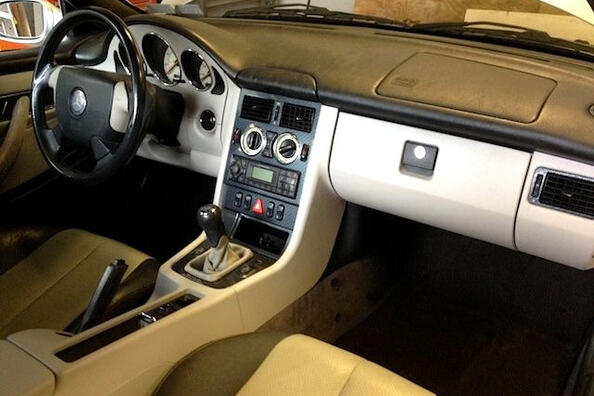 Kun je kunststof in het auto-interieur verven?