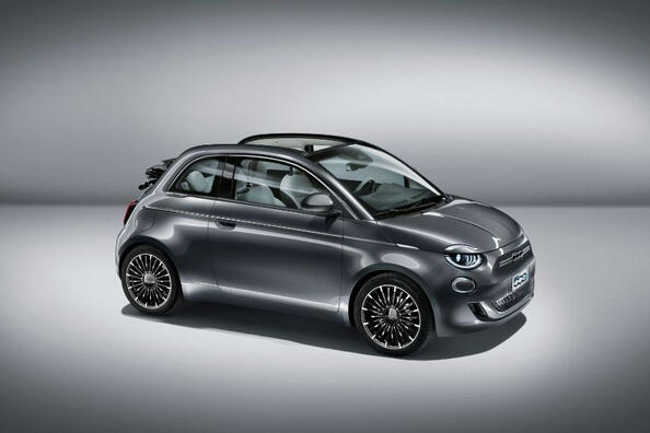 Fiat 500e Cabrio: stijlvolle elektrische cabrio voor de stad