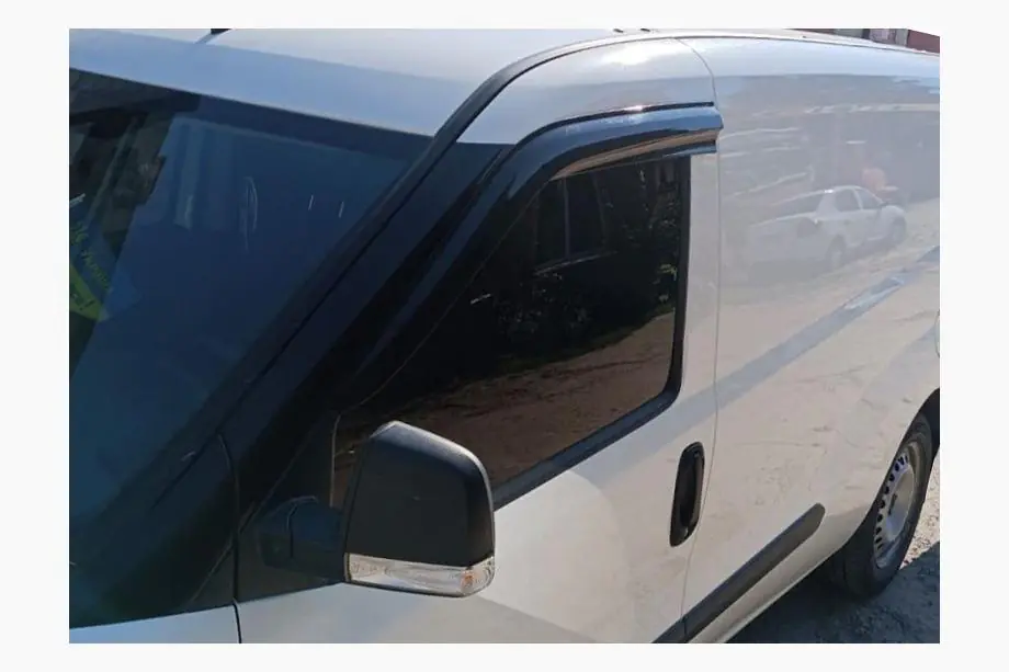 Fiat Doblo II 2010–2022 Raamwindschermen (set van 2, Sunplex Sport) Image
