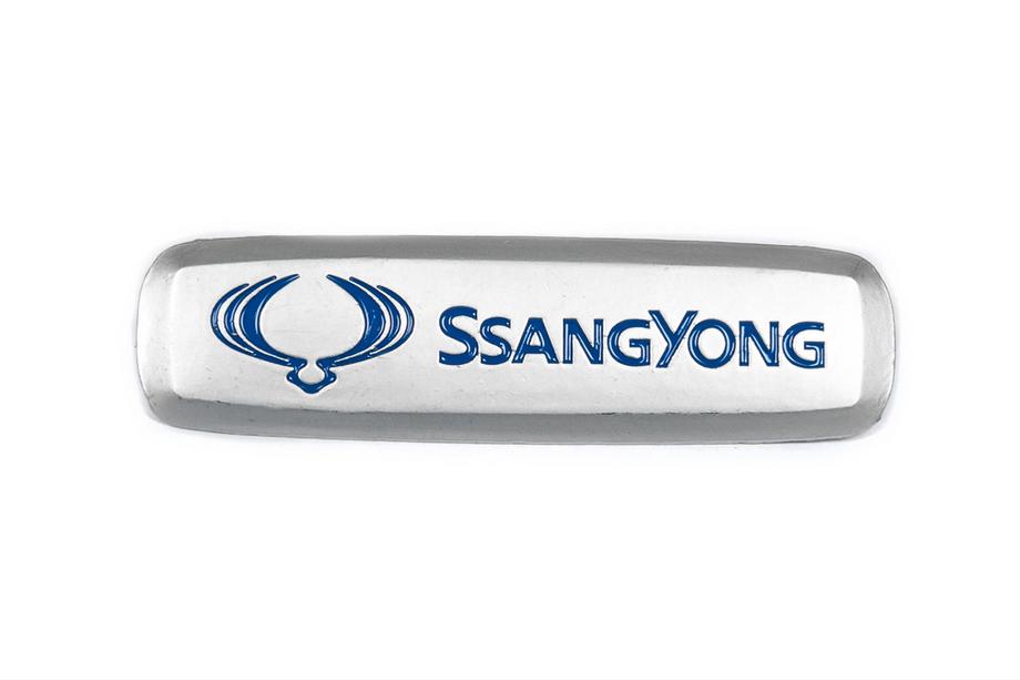 SsangYong Aluminium badge voor automatten (1 st.) Image