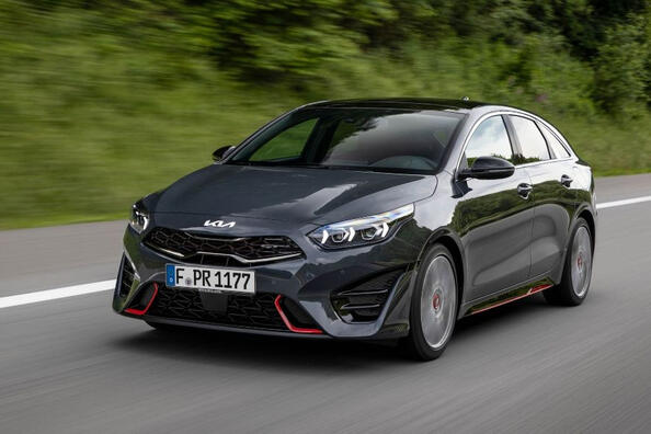 Rij-impressie van de vernieuwde sportwagon KIA ProCeed GT