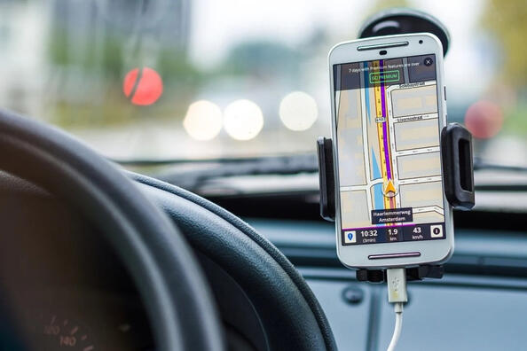 Mobiele apps voor automobilisten: onmisbare helpers onderweg