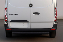 Mercedes Sprinter W907/W910 2018– Carmos V-1 chrom sierlijsten voor achterlichten (2 stuks, RVS) foto 1