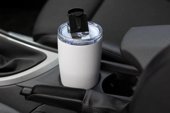 Thermosbeker voor onderweg: kies de ideale voor je auto