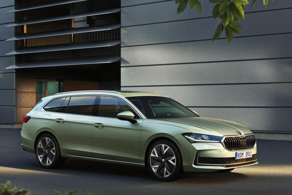 Review van de Skoda Superb Combi 2024 stationwagon