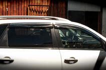 Kia Sorento II XM 2009–2014 Raamwindschermen met chromen sierlijst (set van 4, Niken) foto 3