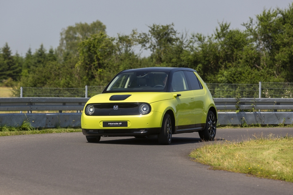 Honda e hatchback: review van een compacte hightech EV