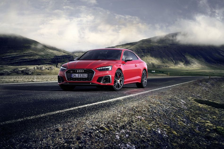 Review van de high-performance Audi S5 Coupe