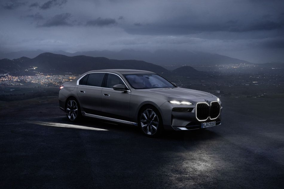 BMW i7: luxe elektrische auto voor technologieliefhebbers