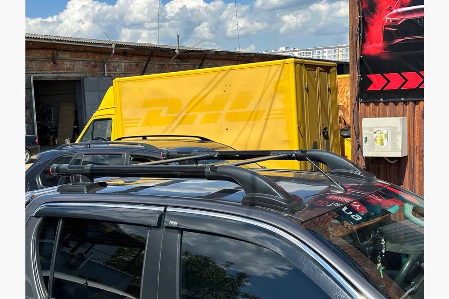 Toyota Hilux 2015– Dakrails Shark (met dwarsbalk) Foto 6