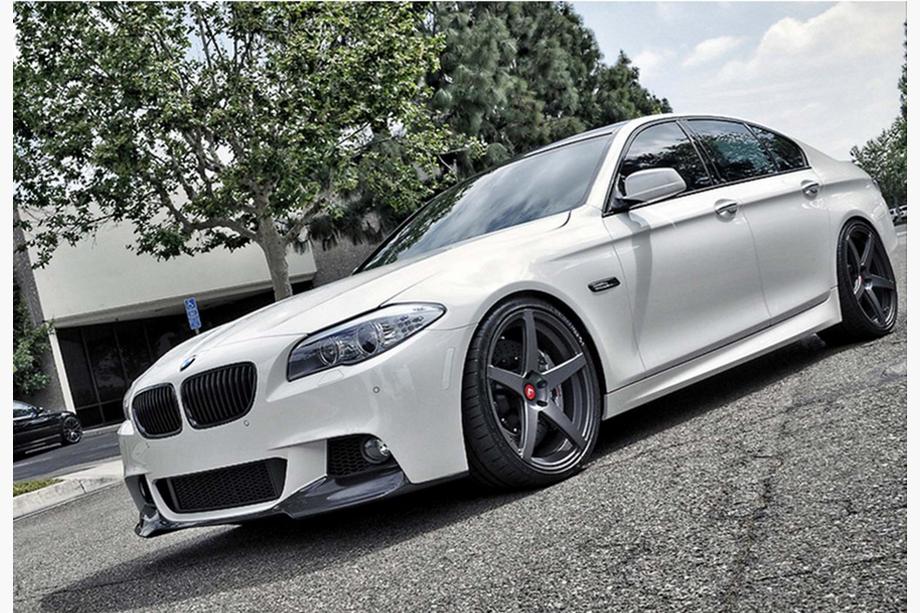 BMW 5 Serie F10/F11 2010–2016 Frontbumper lip spoiler DPT Lip V-3 (voor M-Performance, hoogglans zwart) Foto 3