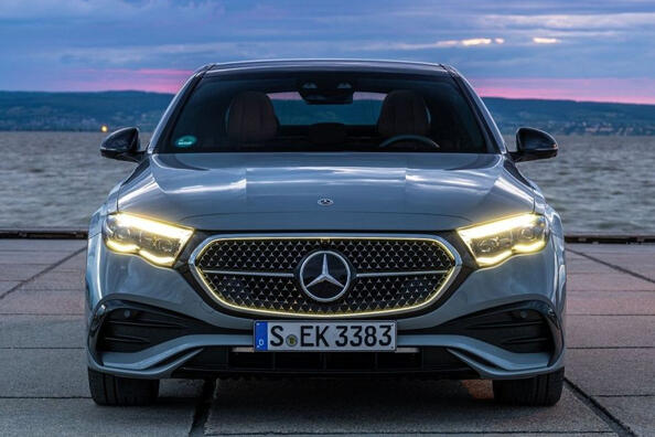 Mercedes-Benz E-Class 2023 review: een nieuwe dimensie van luxe
